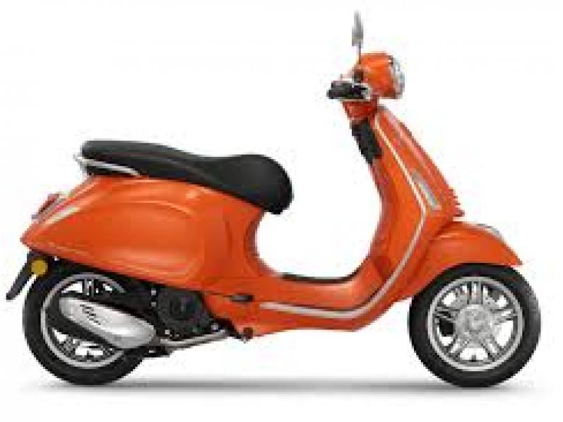 VESPA PRIMAVERA 125